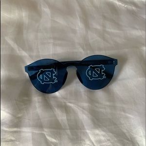 Victoria’s Secret PINK UNC Sunglasses